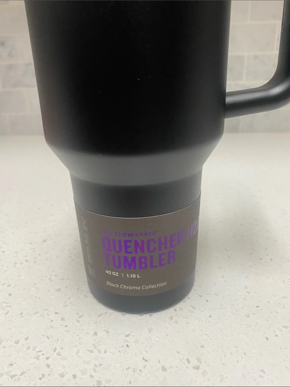 Stanley The Black Chroma Quencher H2.0 Flowstate™ Tumbler - Picture 3 of 5
